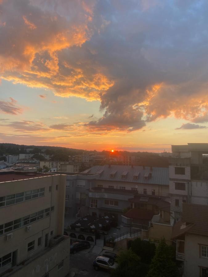 Pitesti Sunset View Buitenkant foto